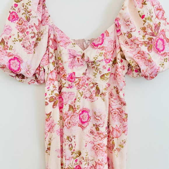 Avec Les Filles Twist Bodice Midi Dress in Rococo Floral Print - Picture 4 of 5